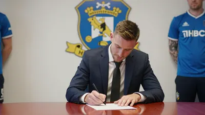 FC Halifax Town declare striker Aaron Harris still belongs to the Shaymen even as Hartlepool United announce his signing...